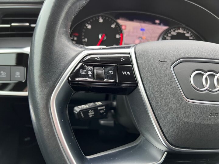 Abbildung Fahrzeugdetailansicht Audi A6 - Nr. 42
