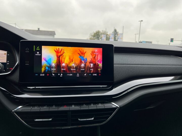 Abbildung Fahrzeugdetailansicht Skoda Octavia - Nr. 22