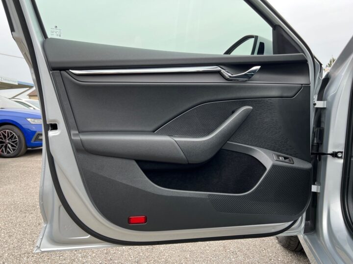Abbildung Fahrzeugdetailansicht Skoda Octavia - Nr. 30