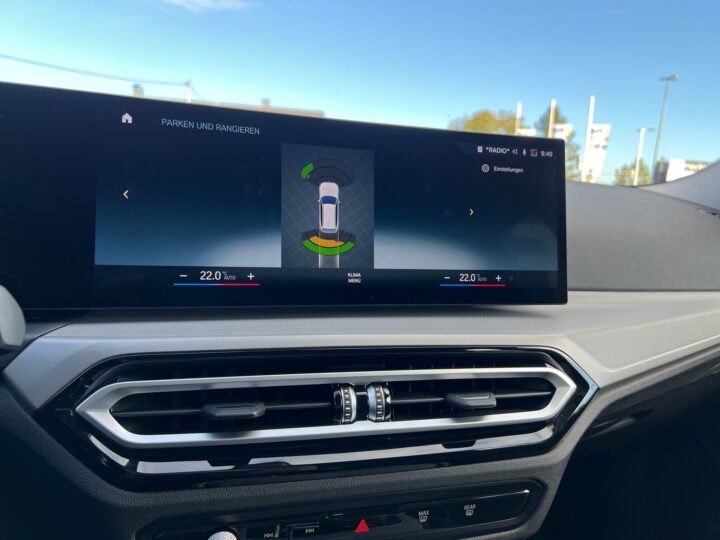 Abbildung Fahrzeugdetailansicht BMW 318 - Nr. 27