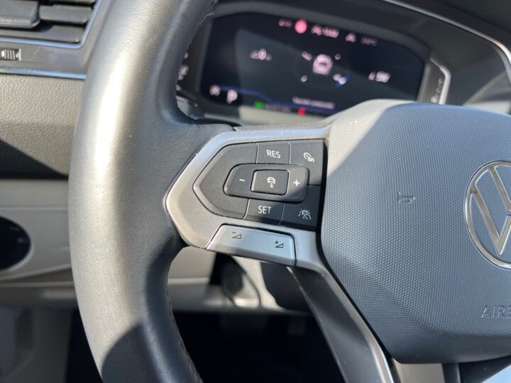 Abbildung Fahrzeugdetailansicht Volkswagen Tiguan Allspace - Nr. 44