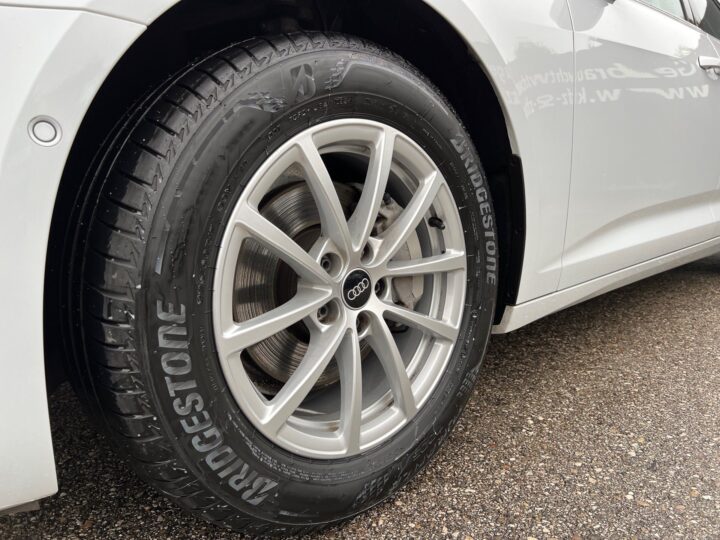 Abbildung Fahrzeugdetailansicht Audi A6 - Nr. 37