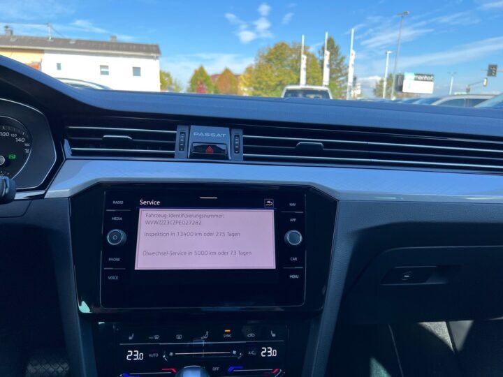 Abbildung Fahrzeugdetailansicht Volkswagen Passat Variant - Nr. 26
