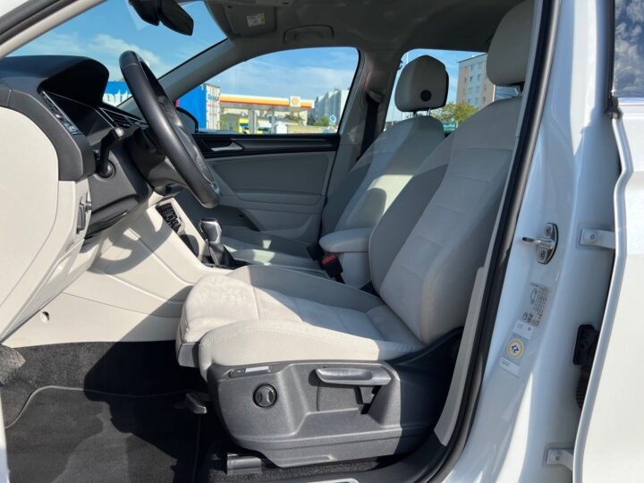 Abbildung Fahrzeugdetailansicht Volkswagen Tiguan Allspace - Nr. 12