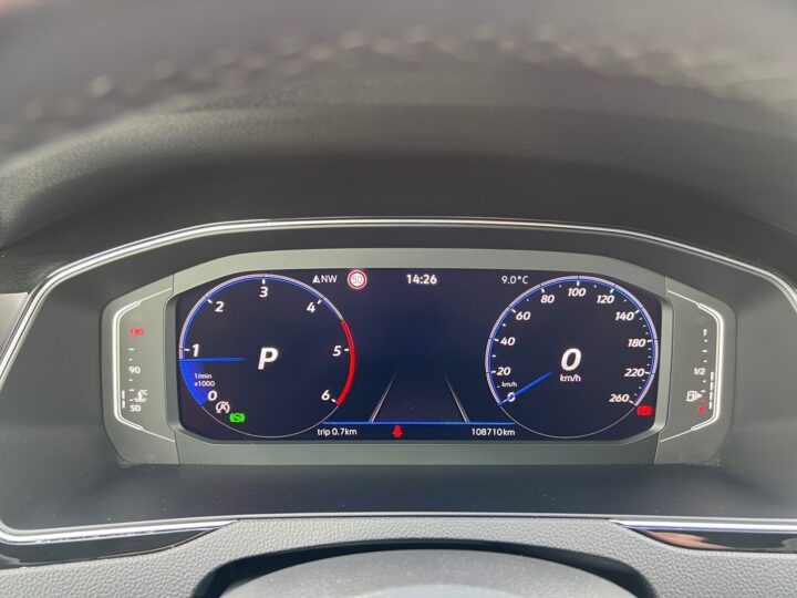 Abbildung Fahrzeugdetailansicht Volkswagen Passat Variant - Nr. 17