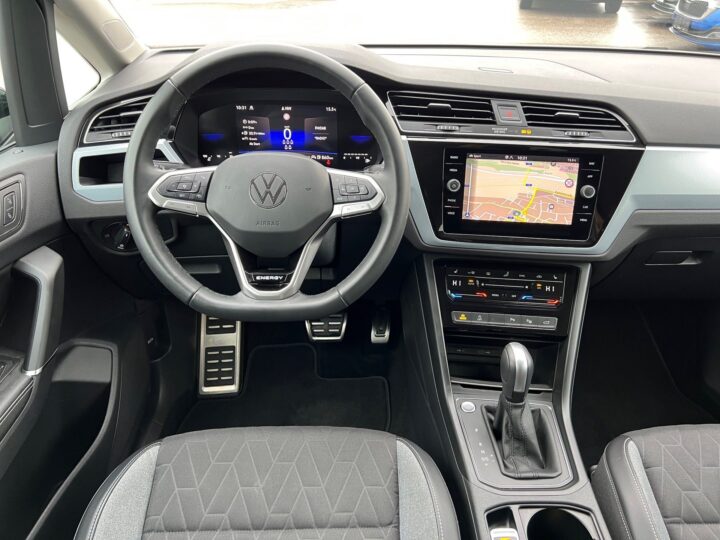 Abbildung Fahrzeugdetailansicht Volkswagen Touran - Nr. 10