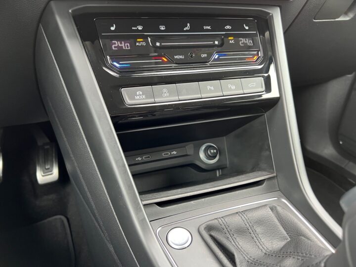 Abbildung Fahrzeugdetailansicht Volkswagen Touran - Nr. 46
