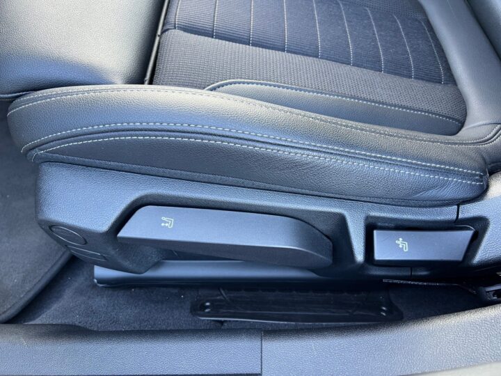 Abbildung Fahrzeugdetailansicht BMW 318 - Nr. 32