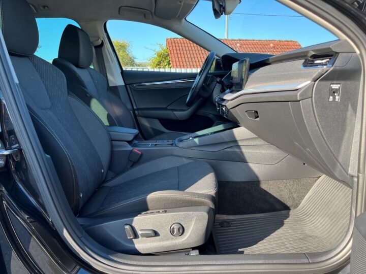 Abbildung Fahrzeugdetailansicht Skoda Octavia - Nr. 34