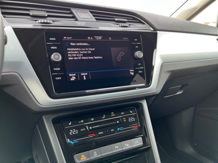 Abbildung Fahrzeugdetailansicht Volkswagen Touran - Nr. 21