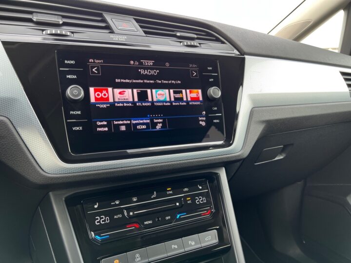 Abbildung Fahrzeugdetailansicht Volkswagen Touran - Nr. 19