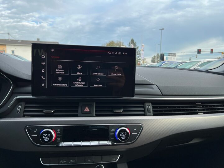 Abbildung Fahrzeugdetailansicht Audi A4 - Nr. 23
