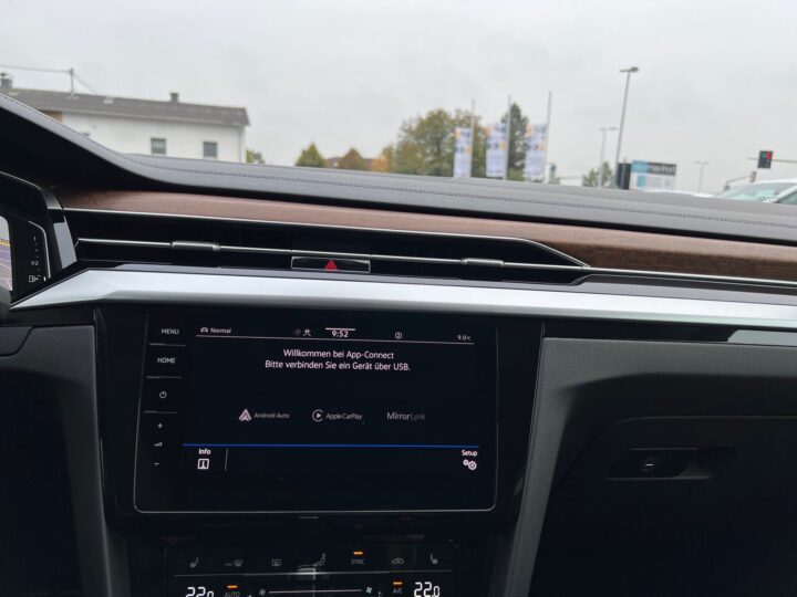 Abbildung Fahrzeugdetailansicht Volkswagen Arteon - Nr. 21