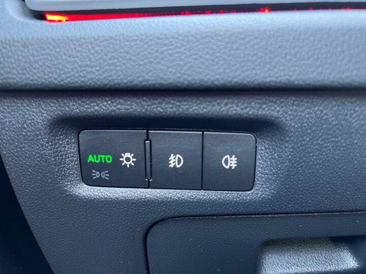 Abbildung Fahrzeugdetailansicht Skoda Octavia - Nr. 47