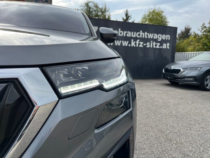 Abbildung Fahrzeugdetailansicht Skoda Karoq - Nr. 35