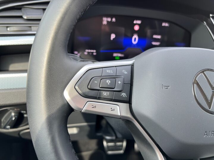 Abbildung Fahrzeugdetailansicht Volkswagen Touran - Nr. 41