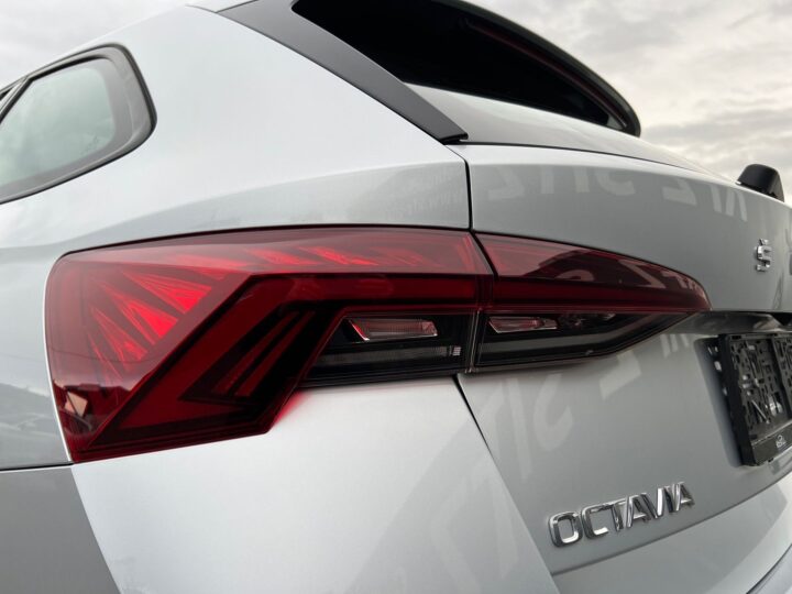Abbildung Fahrzeugdetailansicht Skoda Octavia - Nr. 40