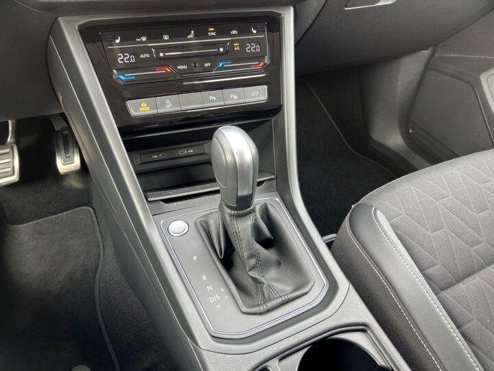 Abbildung Fahrzeugdetailansicht Volkswagen Touran - Nr. 28