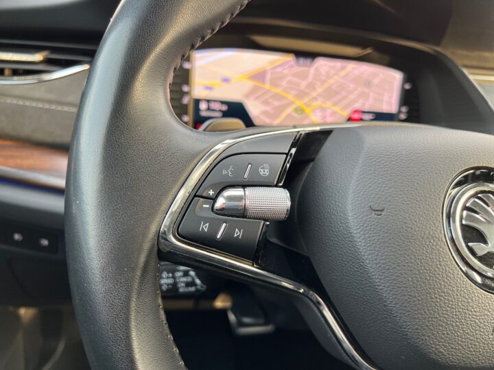 Abbildung Fahrzeugdetailansicht Skoda Octavia - Nr. 45