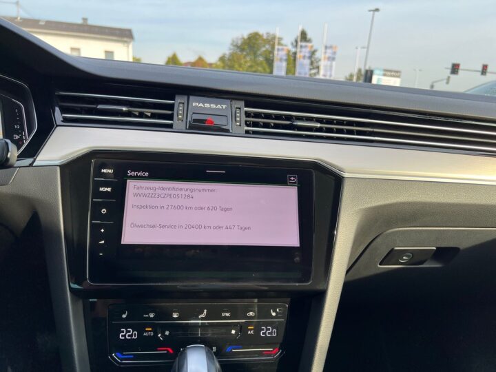 Abbildung Fahrzeugdetailansicht Volkswagen Passat Variant - Nr. 26