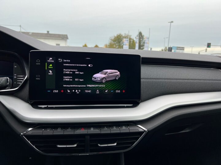 Abbildung Fahrzeugdetailansicht Skoda Octavia - Nr. 27