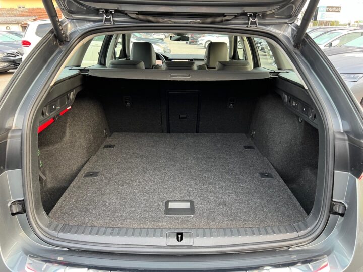 Abbildung Fahrzeugdetailansicht Skoda Octavia - Nr. 14