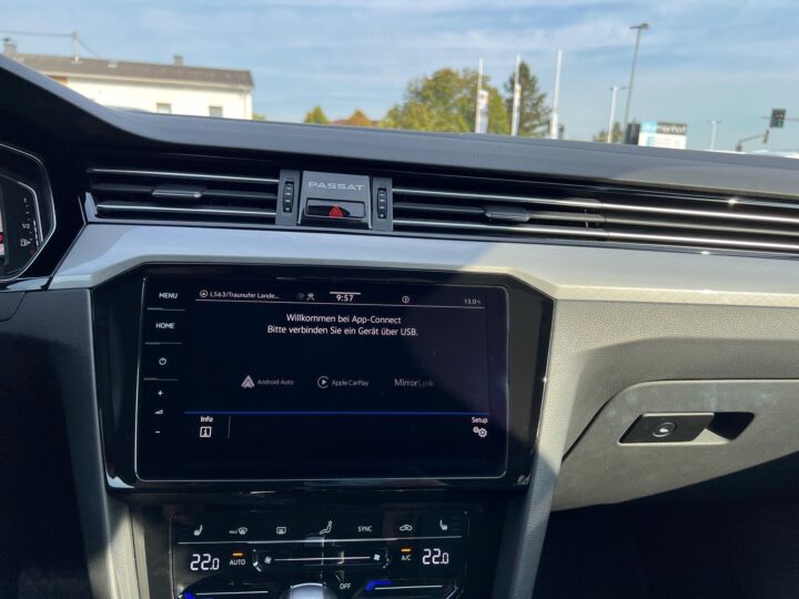 Abbildung Fahrzeugdetailansicht Volkswagen Passat Variant - Nr. 21