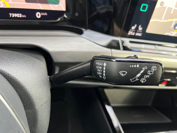 Abbildung Fahrzeugdetailansicht Volkswagen Golf Variant - Nr. 42