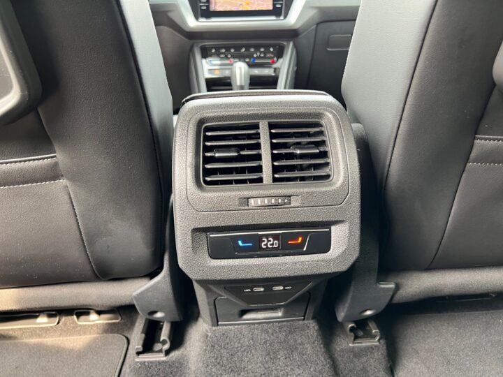 Abbildung Fahrzeugdetailansicht Volkswagen Touran - Nr. 31