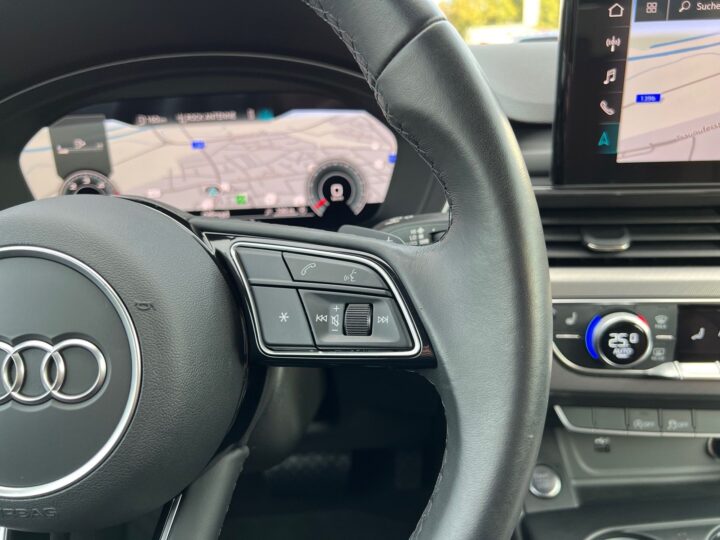 Abbildung Fahrzeugdetailansicht Audi A4 - Nr. 38