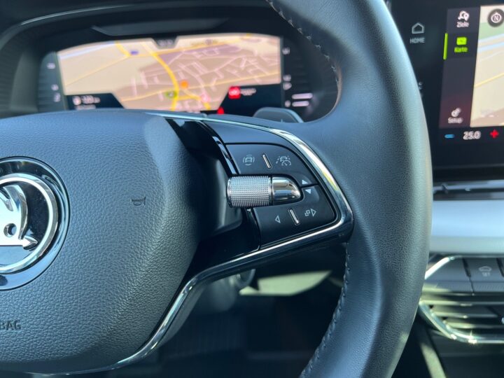 Abbildung Fahrzeugdetailansicht Skoda Octavia - Nr. 43