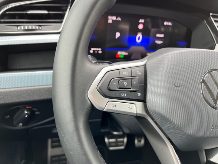 Abbildung Fahrzeugdetailansicht Volkswagen Touran - Nr. 42