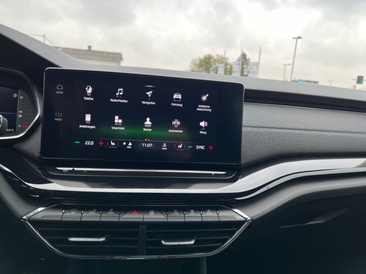Abbildung Fahrzeugdetailansicht Skoda Octavia - Nr. 18