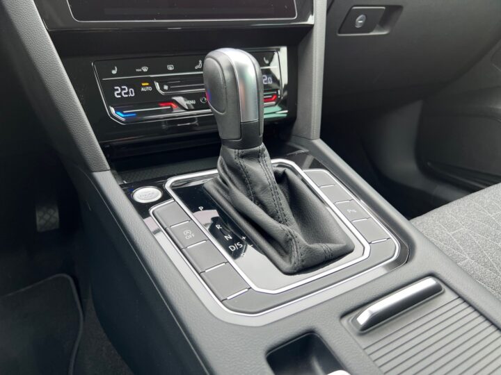 Abbildung Fahrzeugdetailansicht Volkswagen Passat Variant - Nr. 29