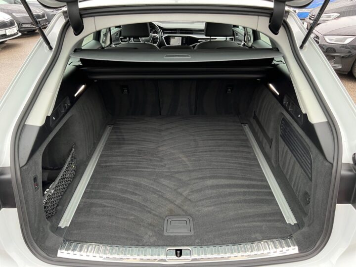 Abbildung Fahrzeugdetailansicht Audi A6 - Nr. 14