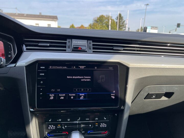 Abbildung Fahrzeugdetailansicht Volkswagen Passat Variant - Nr. 20