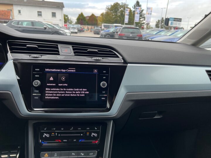 Abbildung Fahrzeugdetailansicht Volkswagen Touran - Nr. 22