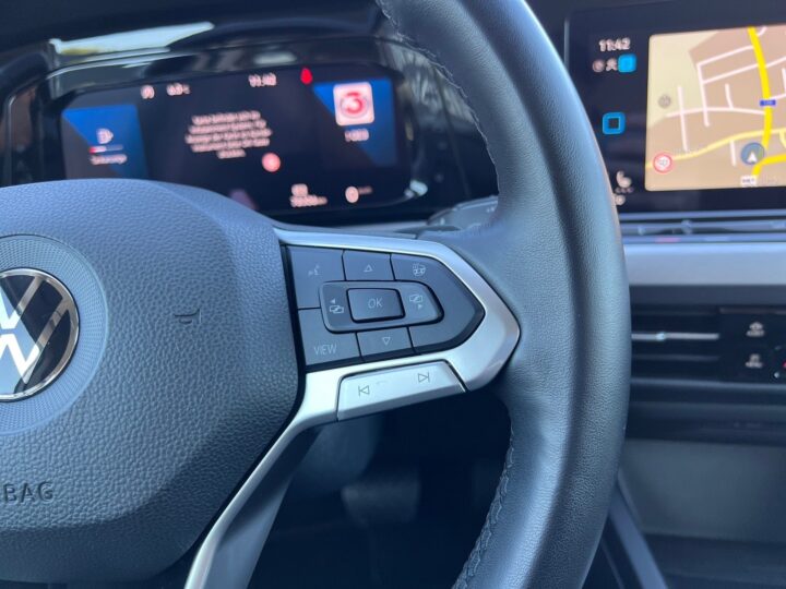 Abbildung Fahrzeugdetailansicht Volkswagen Golf Variant - Nr. 38