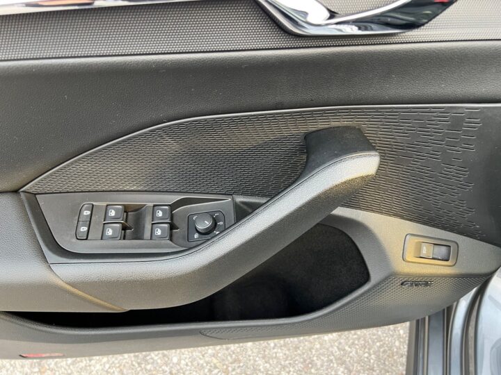 Abbildung Fahrzeugdetailansicht Skoda Octavia - Nr. 31