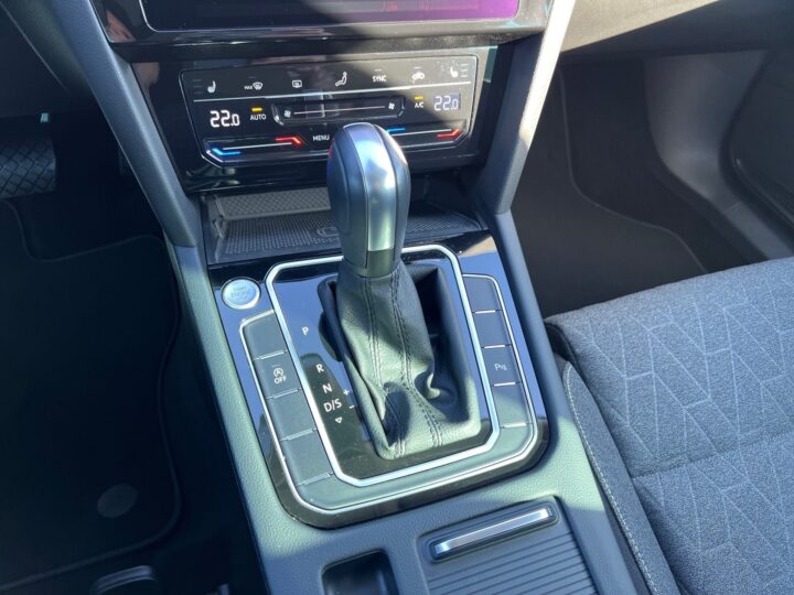 Abbildung Fahrzeugdetailansicht Volkswagen Passat Variant - Nr. 28