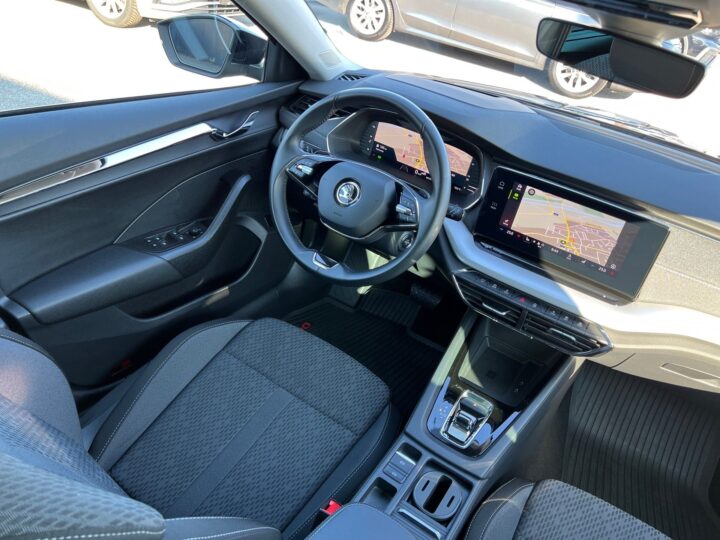 Abbildung Fahrzeugdetailansicht Skoda Octavia - Nr. 11