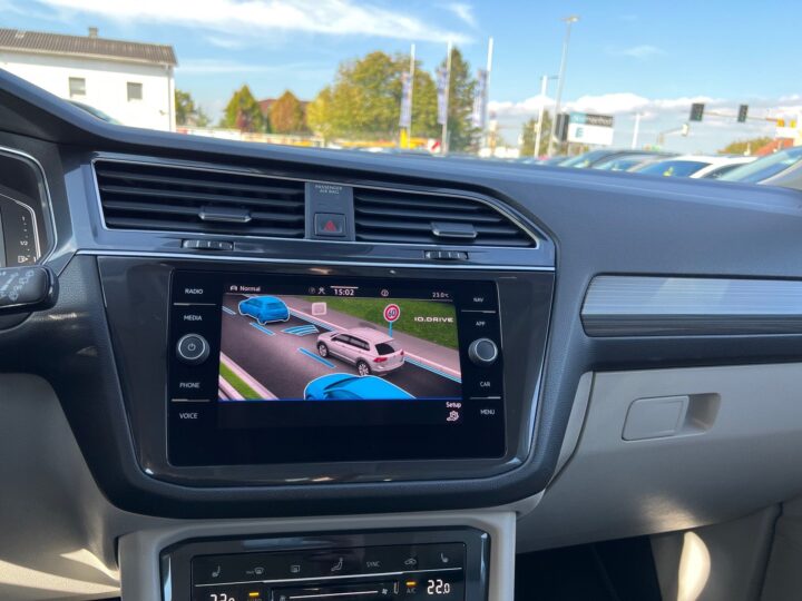 Abbildung Fahrzeugdetailansicht Volkswagen Tiguan Allspace - Nr. 23