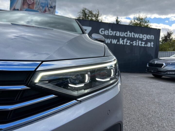 Abbildung Fahrzeugdetailansicht Volkswagen Passat Variant - Nr. 36