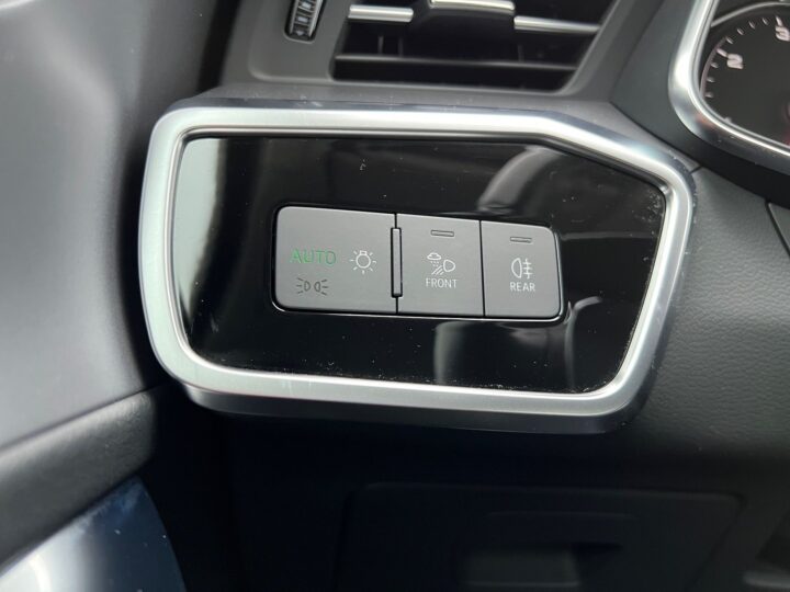Abbildung Fahrzeugdetailansicht Audi A6 - Nr. 45