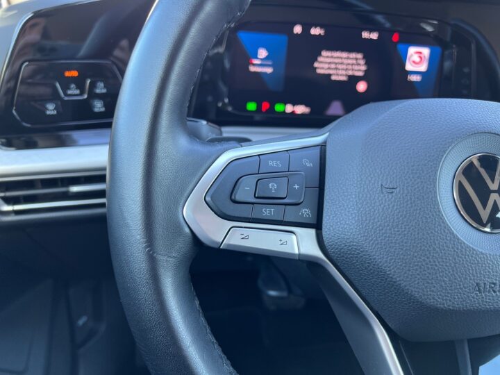Abbildung Fahrzeugdetailansicht Volkswagen Golf Variant - Nr. 39