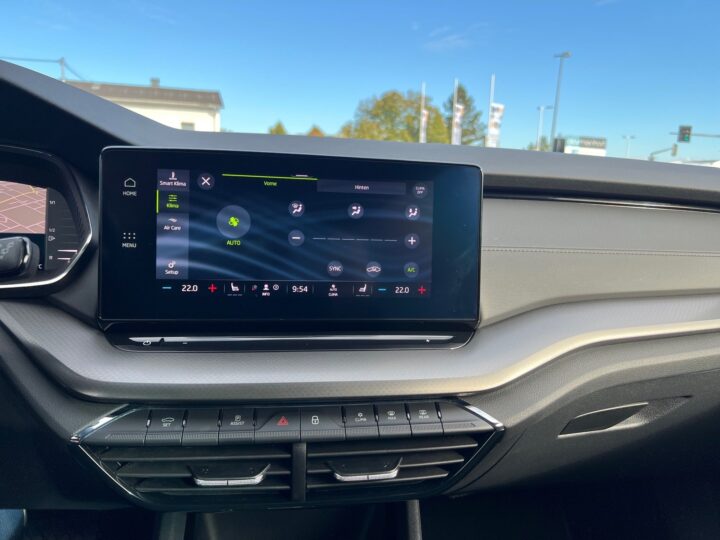 Abbildung Fahrzeugdetailansicht Skoda Octavia - Nr. 23