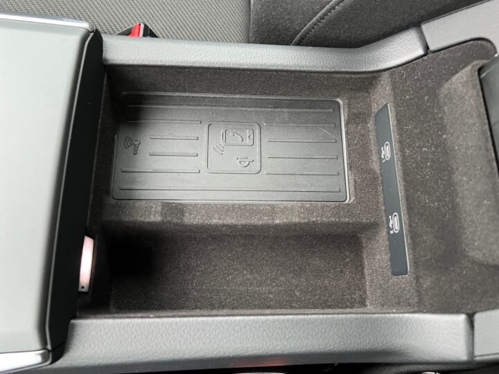 Abbildung Fahrzeugdetailansicht Audi A6 - Nr. 29