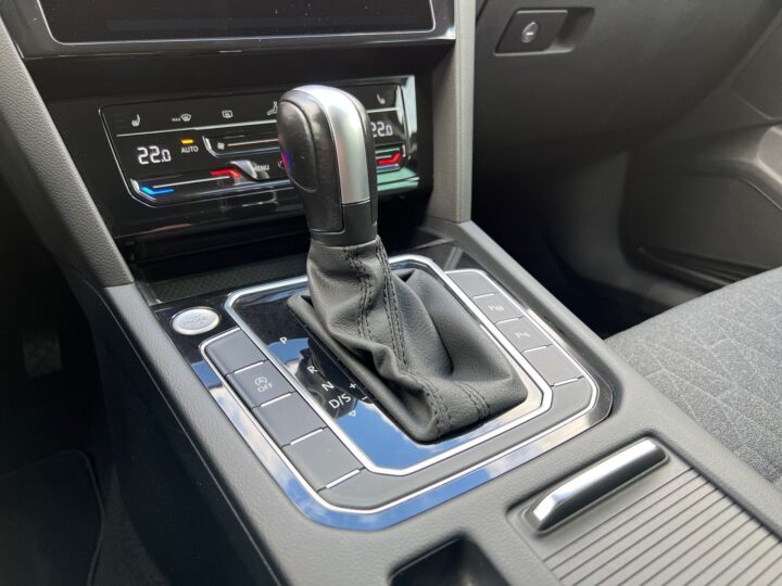 Abbildung Fahrzeugdetailansicht Volkswagen Passat Variant - Nr. 28