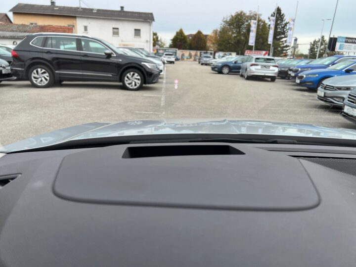 Abbildung Fahrzeugdetailansicht Skoda Octavia - Nr. 41