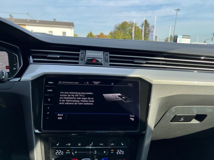 Abbildung Fahrzeugdetailansicht Volkswagen Passat Variant - Nr. 22